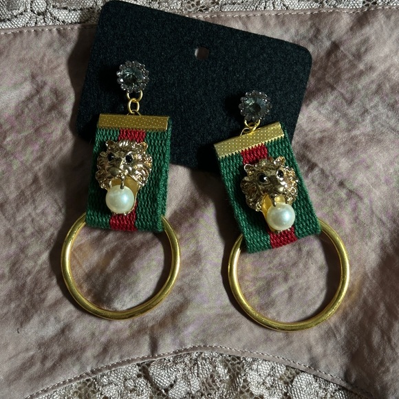 Gold and Green Lion Head Earrings - Picture 1 of 2